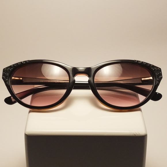 GUESS by Marchiano Women's Sunglasses - Picture 5 of 8